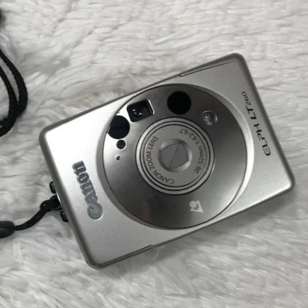 Canon ELPH LT 260 Advanced Photo System Camera w/ Case